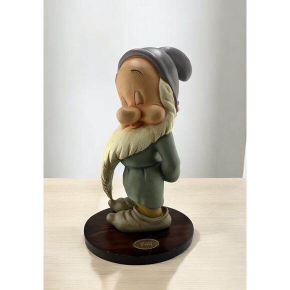 Disney "Sleepy" Dwarf Statue by Kevin Kidney and Jody Daily Big Fig Snow White - Picture 1 of 9